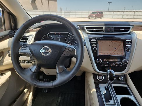 Used 2019 Nissan Murano Platinum w/ Cargo Package FWD image 11