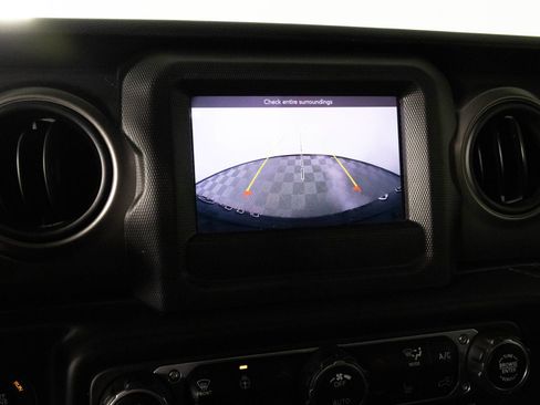 Used 2021 Jeep Wrangler Unlimited Sport AWD/4WD image 7