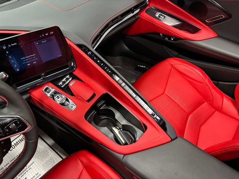 Used 2024 Chevrolet Corvette Stingray Preferred Cpe w/ Z51 Performance Package RWD image 42