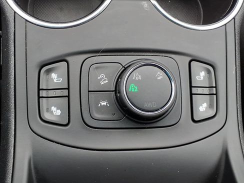 Used 2023 GMC Terrain SLT AWD/4WD image 18