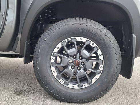 New 2026 Nissan Frontier PRO-4X w/ Pro Premium Package AWD/4WD image 17