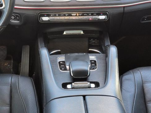Used 2020 Mercedes-Benz GLS 450 4MATIC image 18
