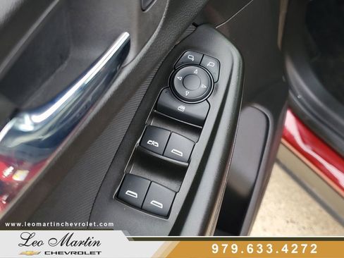 Used 2023 Chevrolet TrailBlazer RS AWD/4WD image 17