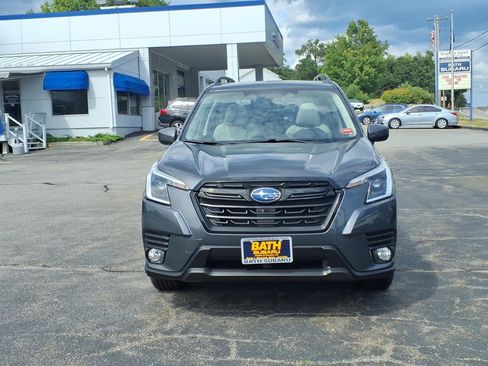 Used 2023 Subaru Forester Premium AWD/4WD image 2