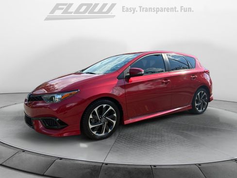 Used 2017 Toyota Corolla iM FWD image 4