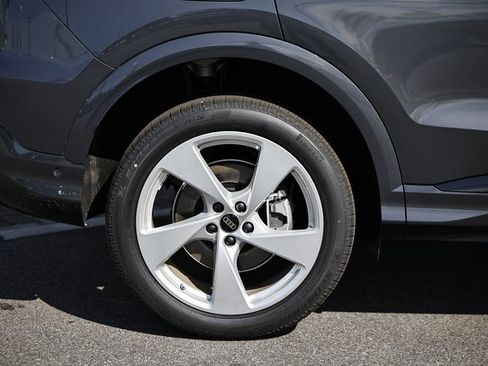 New 2025 Audi Q5 Premium Plus image 5