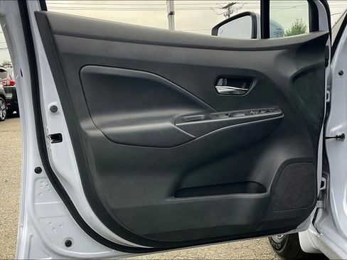 New 2025 Nissan Versa SV w/ Trunk Package image 22