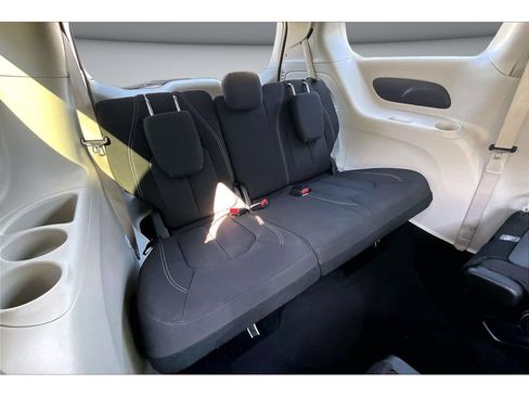 Certified 2024 Chrysler Voyager LX FWD image 44