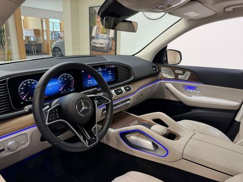 Certified 2025 Mercedes-Benz GLE 350 4MATIC image 6
