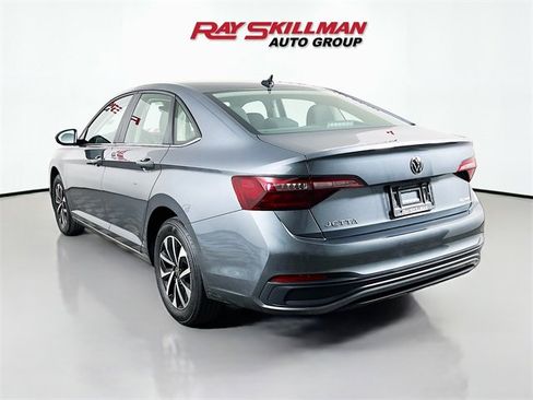 Used 2024 Volkswagen Jetta S image 5