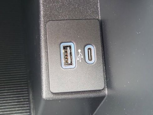 Certified 2022 Ford Edge SEL image 15