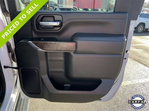 Used 2022 GMC Sierra 3500 Denali w/ Denali Ultimate Package image 19