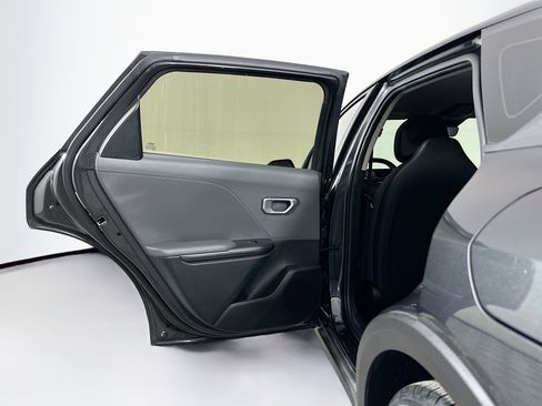 Used 2025 Kia K4 LX image 24