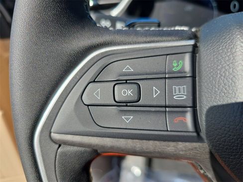 New 2025 Jeep Grand Cherokee Limited image 18