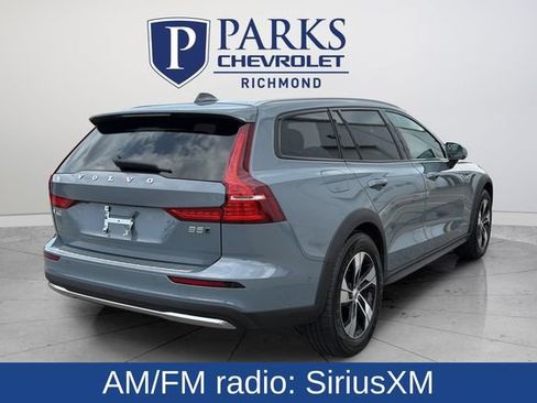 Used 2024 Volvo V60 B5 Cross Country Plus AWD/4WD image 7