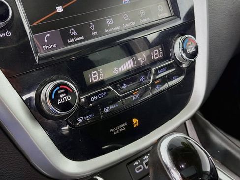 Used 2019 Nissan Murano SV AWD/4WD image 16