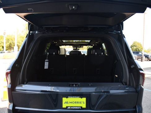 New 2025 Lincoln Navigator Reserve w/ Jet Appearance Package image 20