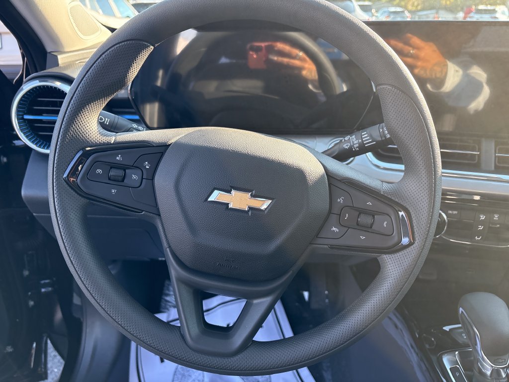 New 2026 Chevrolet Trax LT FWD image 17