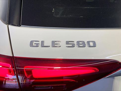 New 2026 Mercedes-Benz GLE 580 4MATIC image 6