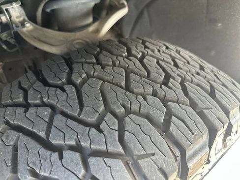 Used 2021 GMC Sierra 1500 AT4 AWD/4WD image 16