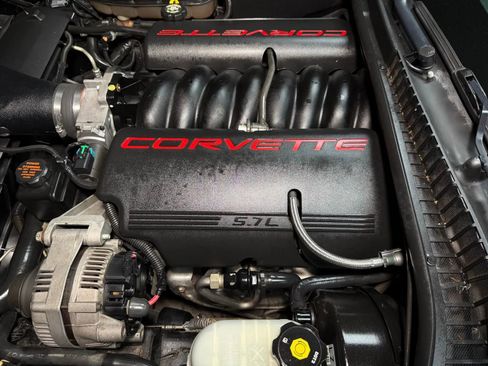 Used 2001 Chevrolet Corvette Convertible w/ Preferred Equipment Group2 image 38