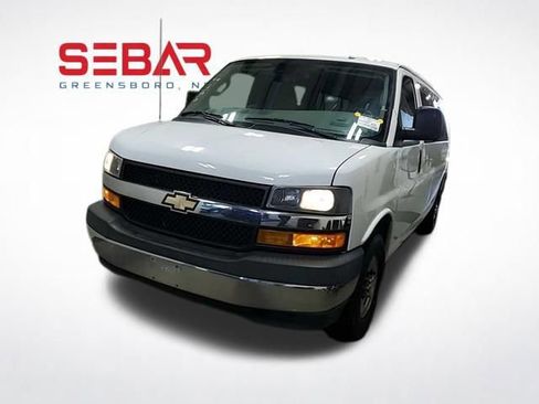 Used 2020 Chevrolet Express 3500 LT w/ LT Preferred Equipment Group RWD image 1