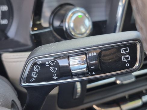Used 2021 Lincoln Corsair FWD image 33
