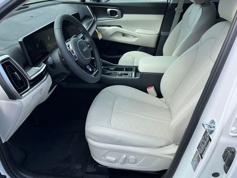 New 2025 Kia Sorento S w/ Panoramic Sunroof Package image 9
