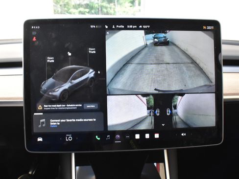 Used 2021 Tesla Model Y Long Range AWD/4WD image 29