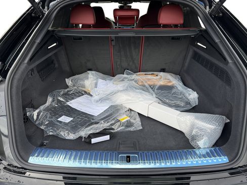 New 2026 Audi SQ8 Prestige AWD/4WD image 17