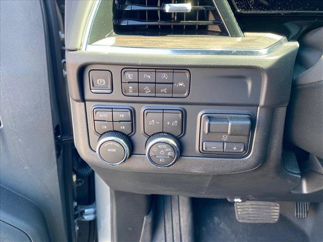 Used 2026 Chevrolet Suburban LT w/ Comfort Package AWD/4WD image 14