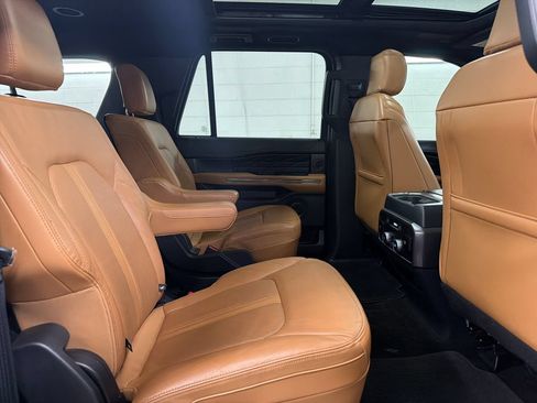 Certified 2022 Ford Expedition Max Platinum RWD image 33