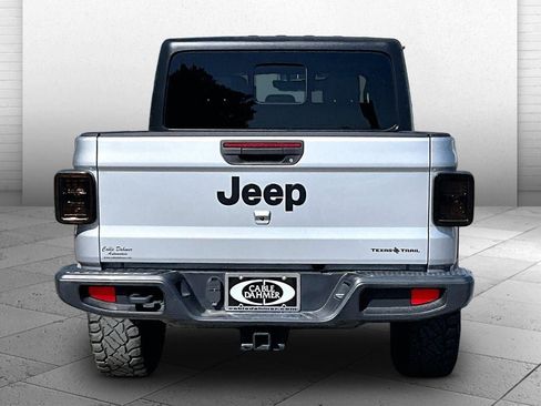 Used 2023 Jeep Gladiator Sport AWD/4WD image 3