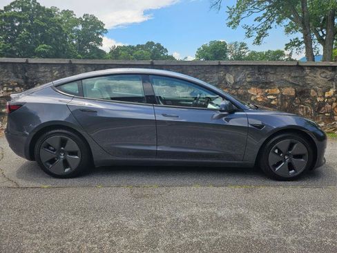 Used 2023 Tesla Model 3 Standard Range RWD image 9