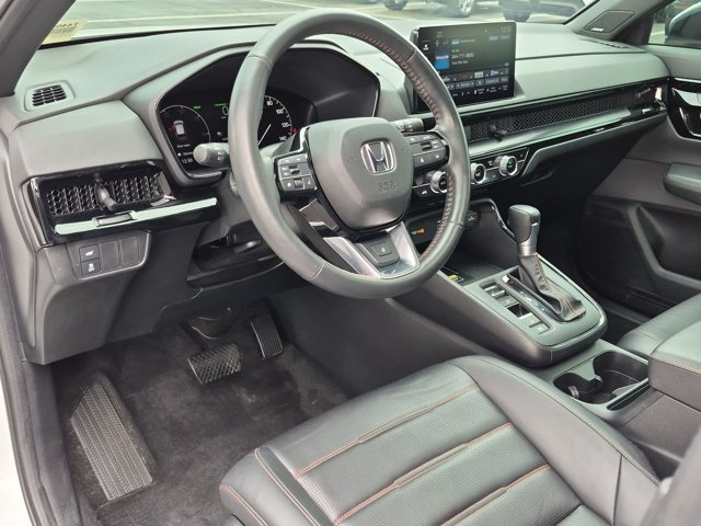 Used 2025 Honda CR-V Sport Touring image 4