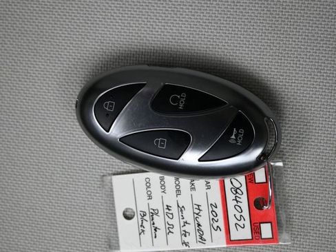 Used 2025 Hyundai Santa Fe SE AWD/4WD image 30