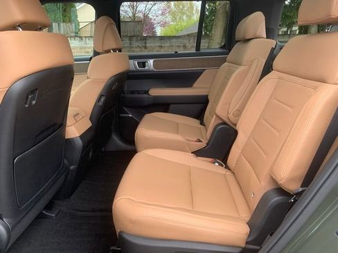 New 2026 Hyundai Santa Fe Limited AWD/4WD image 17