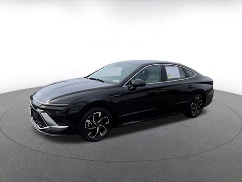 Used 2025 Hyundai Sonata SEL FWD image 7
