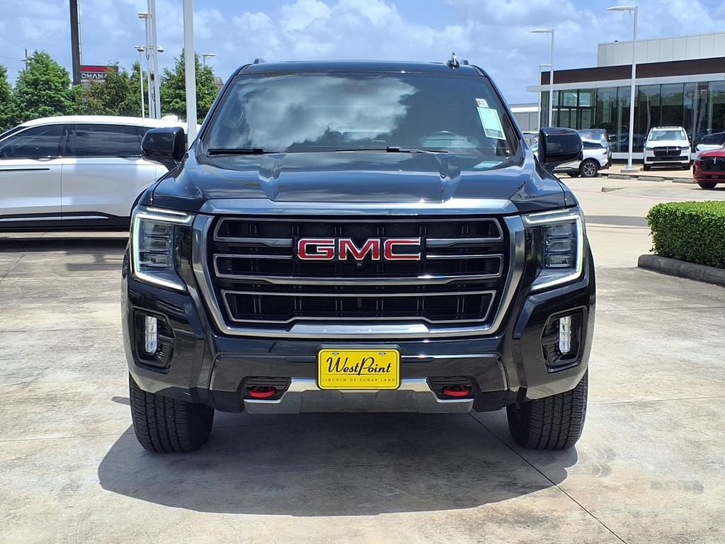 Used 2023 GMC Yukon AT4 w/ AT4 Premium Package AWD/4WD image 6