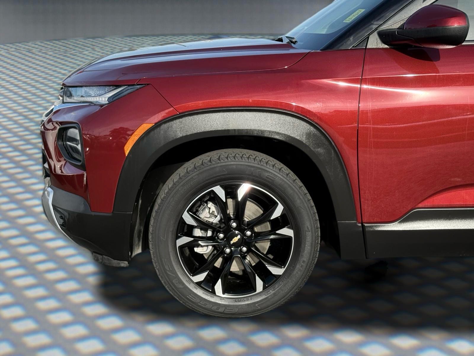 Used 2022 Chevrolet TrailBlazer LT w/ Convenience Package FWD image 13