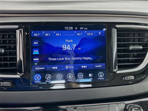 Used 2017 Chrysler Pacifica Touring-L Plus image 14