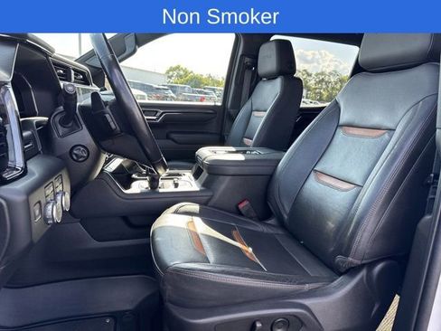 Used 2022 GMC Sierra 1500 AT4 w/ AT4 Premium Package AWD/4WD image 10