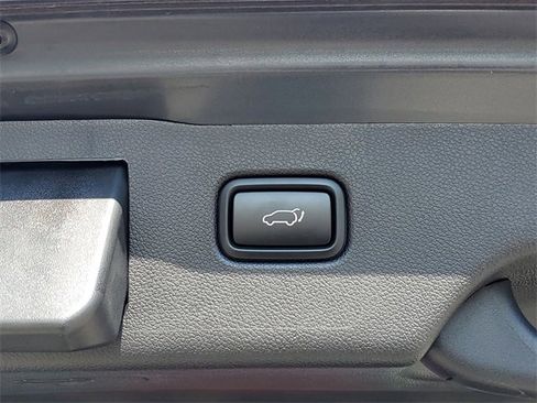 Used 2019 Kia Sorento SX image 8