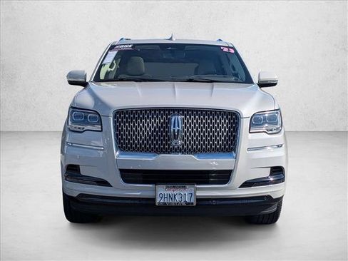 Used 2023 Lincoln Navigator Reserve RWD image 2