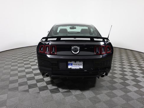 Used 2013 Ford Mustang GT Premium RWD image 6