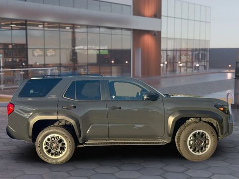 Used 2025 Toyota 4Runner TRD Off-Road AWD/4WD image 7