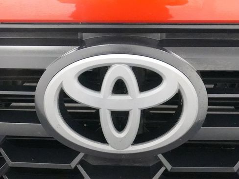 Used 2024 Toyota Tacoma TRD Sport AWD/4WD image 12