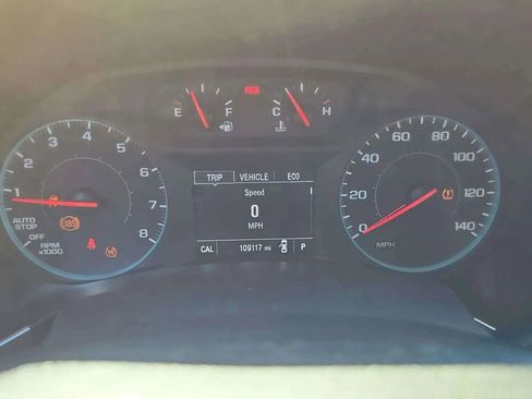 Used 2018 Chevrolet Equinox LT image 25