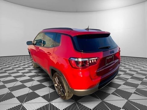 New 2026 Jeep Compass Latitude image 8