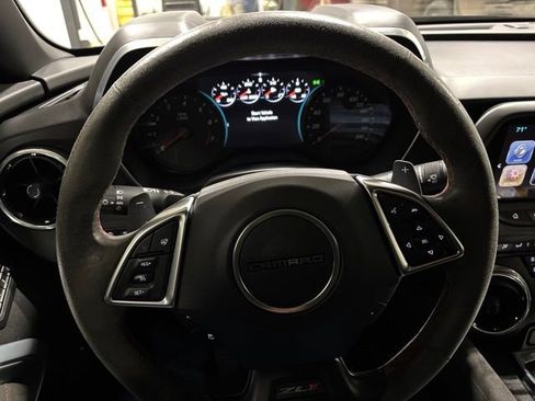 Used 2018 Chevrolet Camaro ZL1 RWD image 7